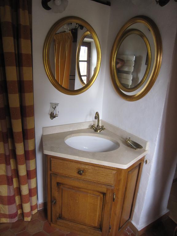 Bed and Breakfast La Frandomiere Saint-Martin-de-Londres Экстерьер фото