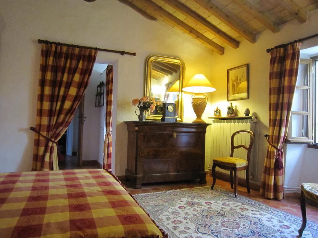 Bed and Breakfast La Frandomiere Saint-Martin-de-Londres Экстерьер фото