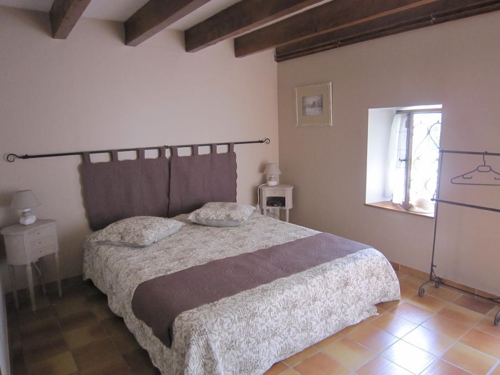 Bed and Breakfast La Frandomiere Saint-Martin-de-Londres Номер фото